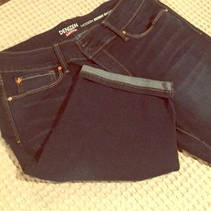 Skinny Levi's Jean Shorts
